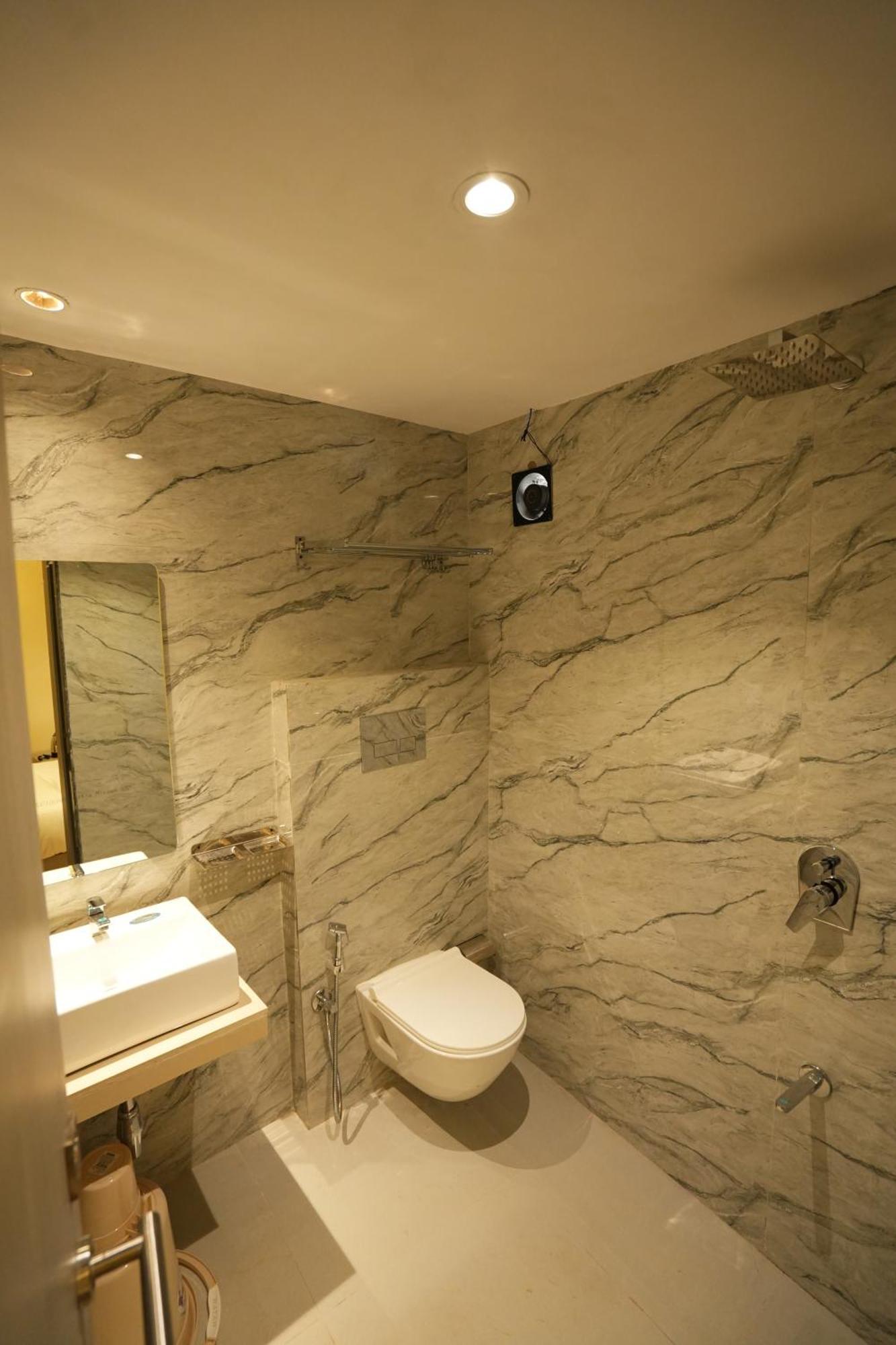 Hotel Boston 뭄바이 외부 사진